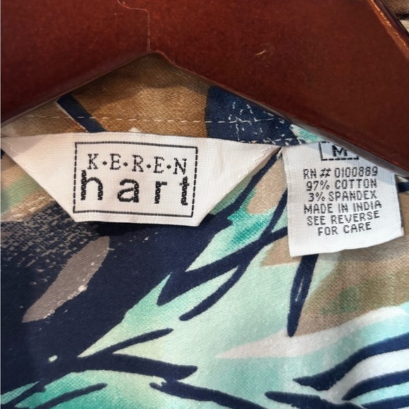 KEREN hart Blue and Green Patterned Top - Picture 2 of 7